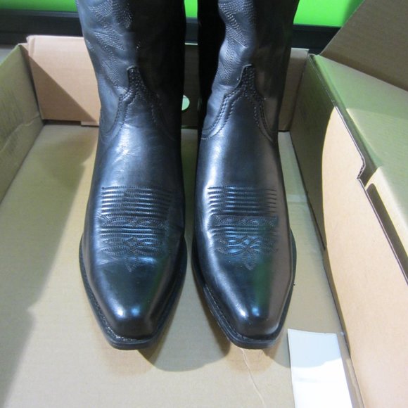 boots - Picture 1 of 12